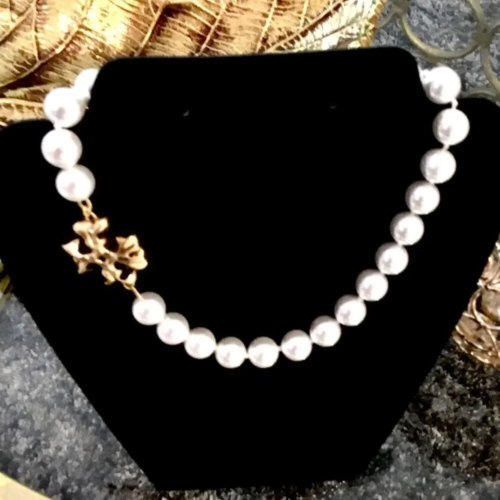 TORY BURCH ROXANNE PEARLS STATEMENT CHOKER NECKLACE